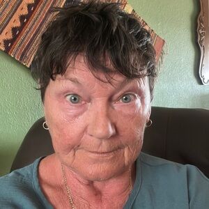 Meet your Posher, Trina